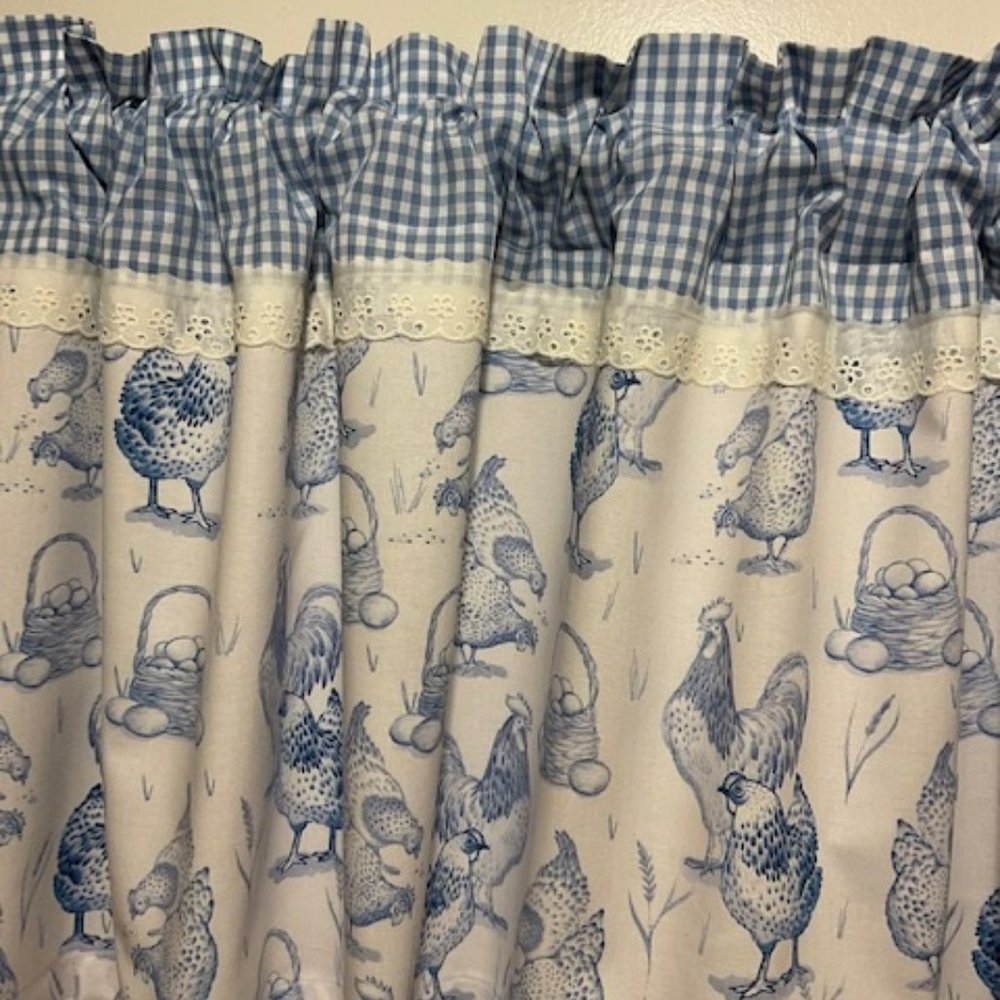 BLUE PLAID AND CHICKEN TOILE VALANCE,43 X 15 INCHES